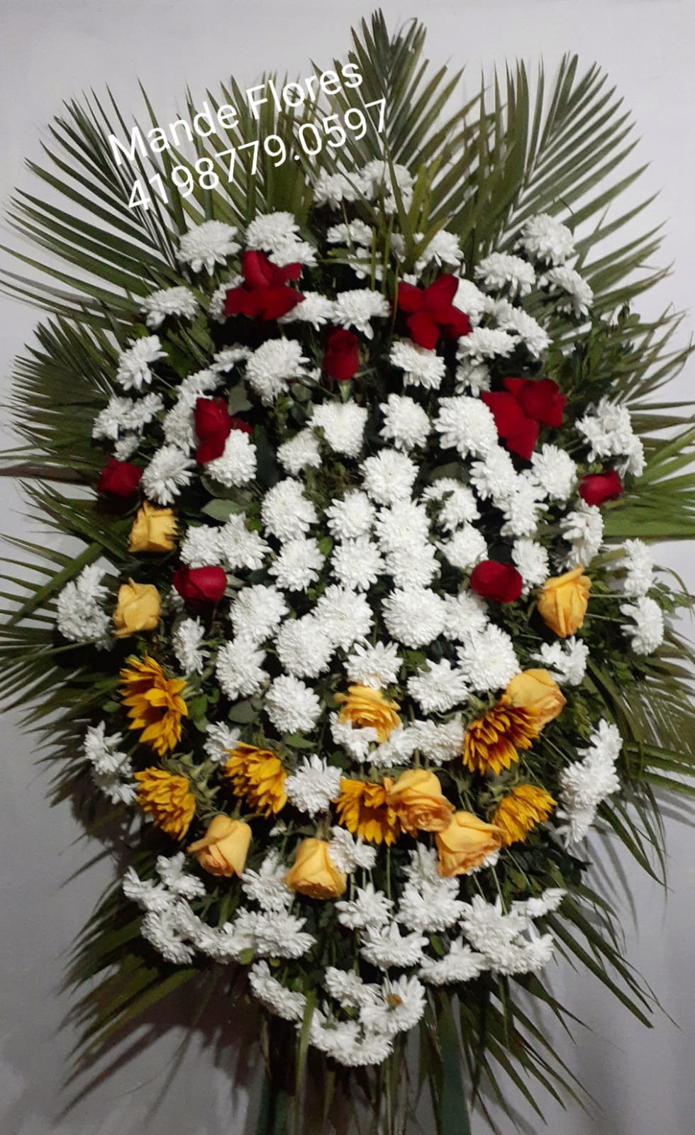 Flores variadas para velório